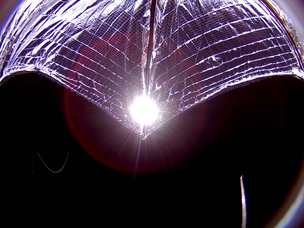 ASI_spazio's tweet image. #LightSail2 prime immagini dallo #spazio
globalscience.it/13631/fotonews…