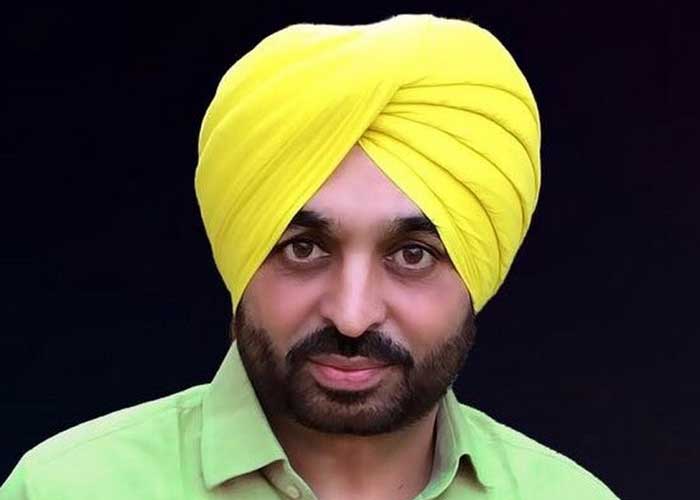 yespunjab's tweet photo. #Phoolka's resignation - #BhagwantMann accuses Speaker of adopting double standards
https://t.co/nT8sP7SAwz https://t.co/jRvPEwxxeK