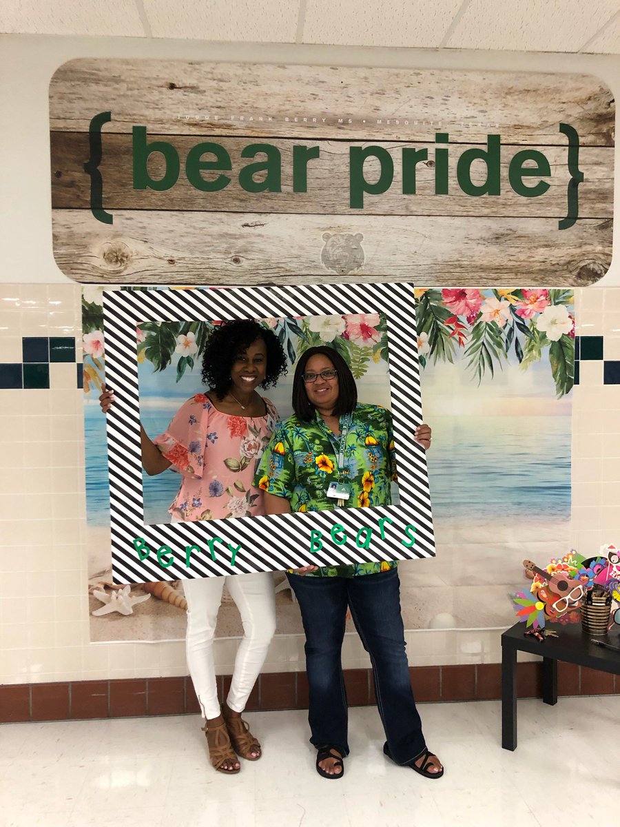 MrsCarolNedd's tweet photo. Teachers 1st day back...great meeting the BMS Staff and being apart of our BMS Family! https://t.co/9QkgCTMyw8