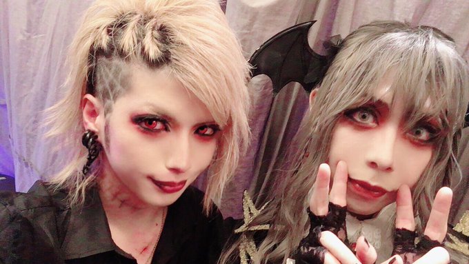 Leetspeak monstersの ユースキスさんとYo'shmeerさんときるしゅたいん👁&zwj;🗨  念願のリートさんのお二人と✨ 気さくに話しかけてくださりありがとうございました☺️！一瞬で緊張飛びました笑<a href="/tag/%E3%83%9D%E3%82%B1%E3%83%A2%E3%83%B3%E3%83%A6%E3%83%8A%E3%82%A4%E3%83%88"class="tags"><span>#ポケモンユナイト</span></a><a href="/tag/%E3%83%9D%E3%82%B1%E3%83%A2%E3%83%B3%E3%83%A6%E3%83%8A%E3%82%A4%E3%83%88%E3%83%95%E3%83%AC%E3%83%B3%E3%83%89%E5%8B%9F%E9%9B%86"class="tags"><span>#ポケモンユナイトフレンド募集</span></a><a href="/tag/%E3%83%A6%E3%83%8A%E3%82%A4%E3%83%88%E5%8B%9F%E9%9B%86"class="tags"><span>#ユナイト募集</span></a><a href="/tag/%E3%83%A6%E3%83%8A%E3%82%A4%E3%83%88%E3%83%95%E3%83%AC%E3%83%B3%E3%83%89%E5%8B%9F%E9%9B%86"class="tags"><span>#ユナイトフレンド募集</span></a>