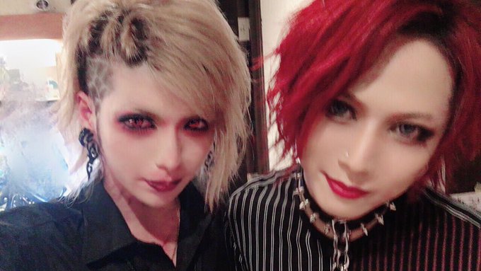 アンドゥーのガノさんときるしゅたいん👁&zwj;🗨 はじめましてでした✨来月もイベント被るのでお話ししましょう！！ https://t.co/HkXHhs2J66<a href="/tag/%E3%81%97%E3%81%A4%E3%82%82%E3%82%93"class="tags"><span>#しつもん</span></a>