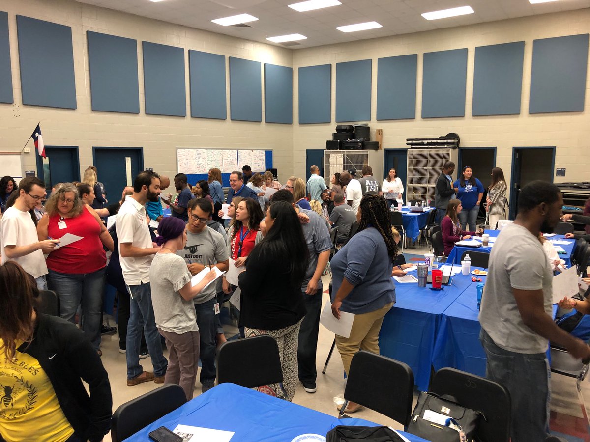 mcgcrowell's tweet photo. #morningmingle
#gettingtoknowfamily
#BISDPride
#CISCougars https://t.co/tHAWIcpUGz