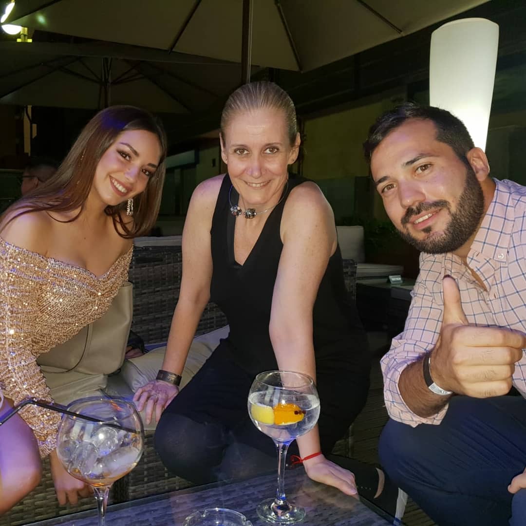 MayGuzevents's tweet photo. #2agosto2019 #Kube #Madrid #fiestas #finrodaje #Series #ficción #desaparecidos #1T #planoaplano #mediaset #actoresespañoles #equipo #compañeros #vamosapormas https://t.co/FR8OWZOWE9