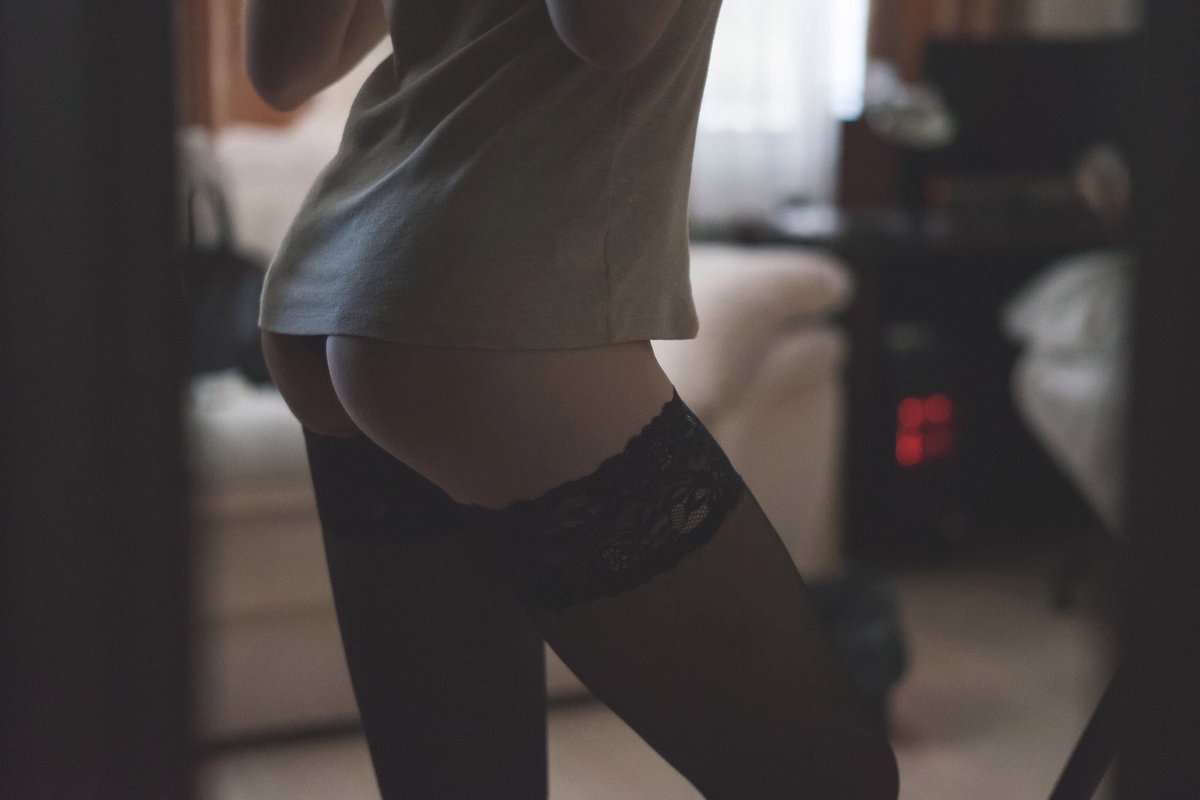 leelynxir's tweet photo. ~ รีบกลับมานะคะ ~

♠️ SERVICE : TALK SKINSHIP (req+)
♥️ TIME : 20.30-21.30 น.
♣️ For : Male
♦️ RESERVE : @DECKCARD_HOST 

#โฮสต์ไพ่ #DECKCARDHOST
#ยืมเมจforhost #ยืมเมจforsex  #hostimg https://t.co/3GsThtHpQ3