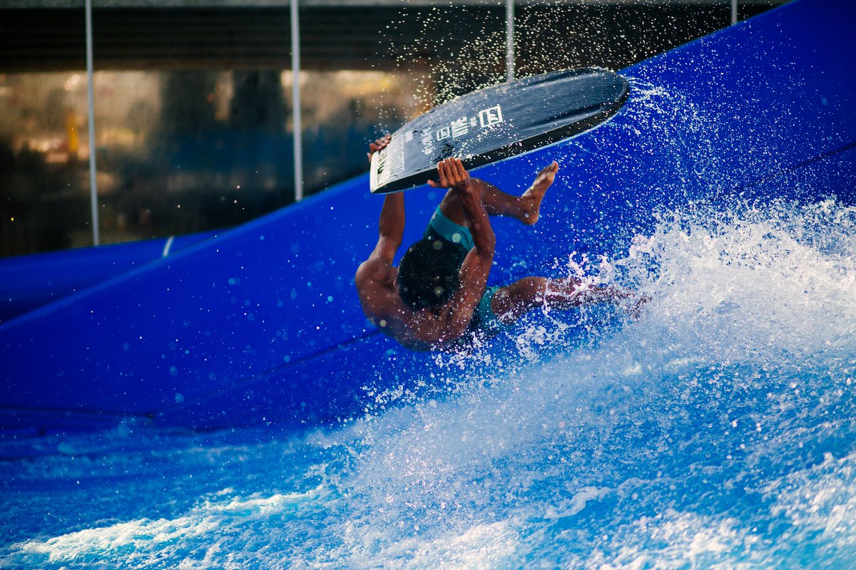 SurfHouseHEL's tweet image. Water you doing tomorrow? 🏄🏽‍♂️🌊🤙🏽
#surfhousehelsinki #surffaus #flowboarding #bodyboarding #maytheflowbewithyou #ikuinenkesä #lokakuu