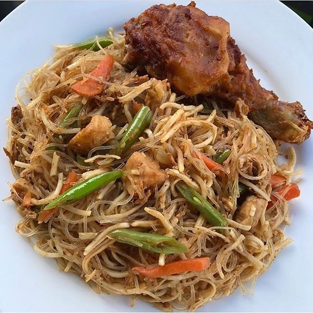 ClicknChop's tweet photo. #pic by @explorer09 ππππ #foodie #instagood #instafood #foodphotography #foodblogger #blogger #photography #africa #clicknchop #love #sweetfood #food #westafrica #abu #lunch #power #food #caloriesloading #yummy #clicknchop #goatmeat https://t.co/JebgbqG8Fe https://t.co/tGSPXbZPkV