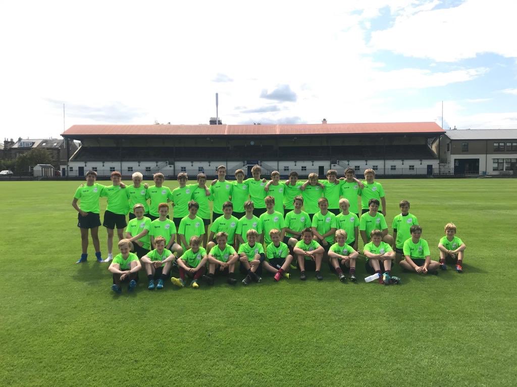 schoolofrugby7s's tweet photo. Hugely successful 3 days @HeriotsRugby what an incredible and talented group of players. Pleasure to work with and a huge thanks to @AndrewEasson @richmill10 and @turnybull7 for helping out with the coaching. #more7sforkids #enjoyment #fun #learnthroughgames https://t.co/zvIPNWHs0R
