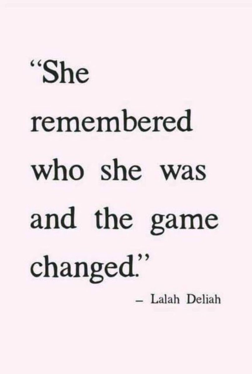 EndoNugget's tweet photo. To all the EndoQueens: happy women’s day. Always remember that you are worth more 💝💛 https://t.co/v0gn67EfYQ
