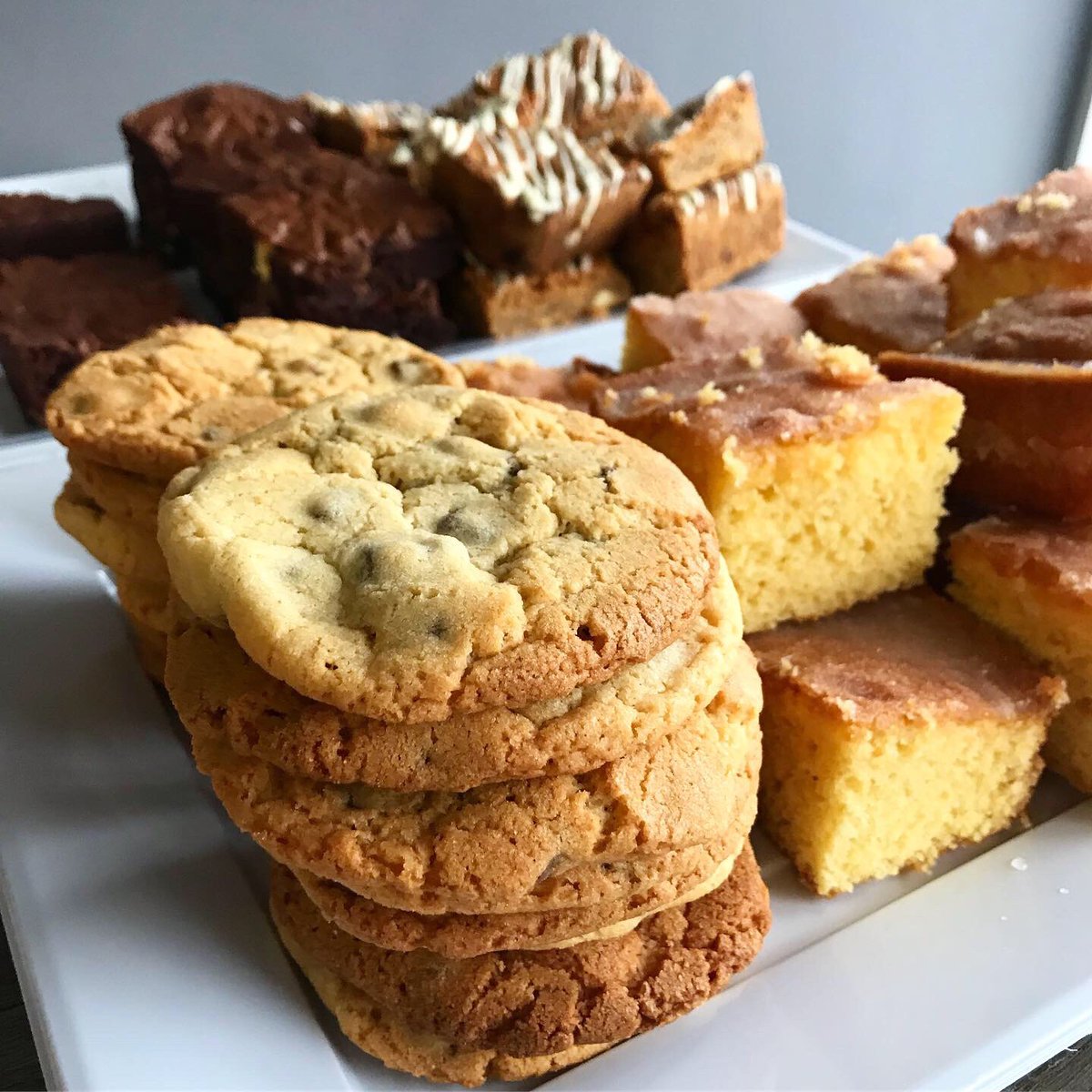 WeAreSingleMalt's tweet photo. It's cake day! We’re raising money for #standuptocancer with @4salesuk so come down to our office in #KirkbyLonsdale &amp; help up support such an important cause! There are so many treats, including 
@4salesuk #diversityinadvertisingaward inspired cupcakes &amp; homemade dog treats. https://t.co/8mdGJm4q1X