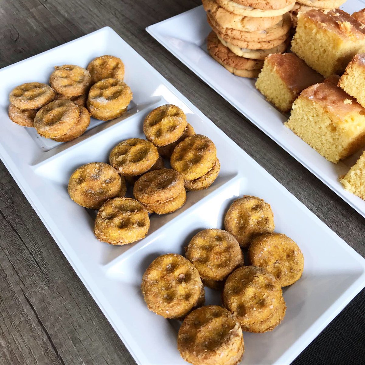WeAreSingleMalt's tweet photo. It's cake day! We’re raising money for #standuptocancer with @4salesuk so come down to our office in #KirkbyLonsdale &amp; help up support such an important cause! There are so many treats, including 
@4salesuk #diversityinadvertisingaward inspired cupcakes &amp; homemade dog treats. https://t.co/8mdGJm4q1X
