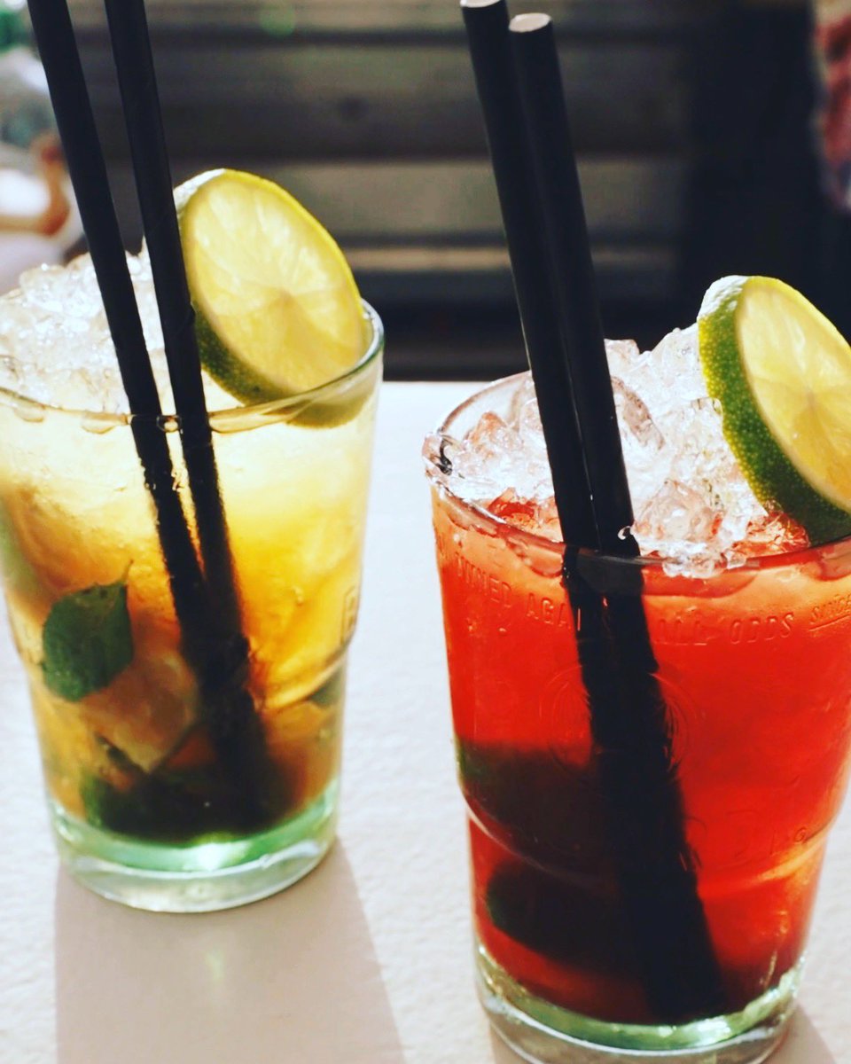 Cuando acabamos otra semana, y lo que nos pide el cuerpo es esto 👆 Ricos y refrescantes cocktailes 🍸💃

When we finish another week and what the body asks us is this 👆 Good and refreshing cocktails 🍸💃

Wenn wir eine weitere Woche beenden und der Körper uns fragt, ist dies👆