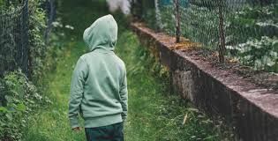 NatWorGroup's tweet photo. #FactFriday Possible indicators of a child being #CriminallyExploited
-Unexplained absences from, or not engaged in school, college, training, or work.
-Increasingly disruptive, hostile or physically aggressive at home or school. https://t.co/NZzGfgnQ4V