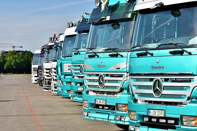 StandoTransport's tweet photo. Olej słonecznikowy rafinowany musi być przewożony w specjalnych warunkach. Dzięki rozbudowanej flocie cystern, nasze przedsiębiorstwo potrafi dobrze zadbać o te wymagania. #olej #słonecznikowy #rafinowany
https://t.co/pjWCSPWQjT https://t.co/XT38nZhGV8