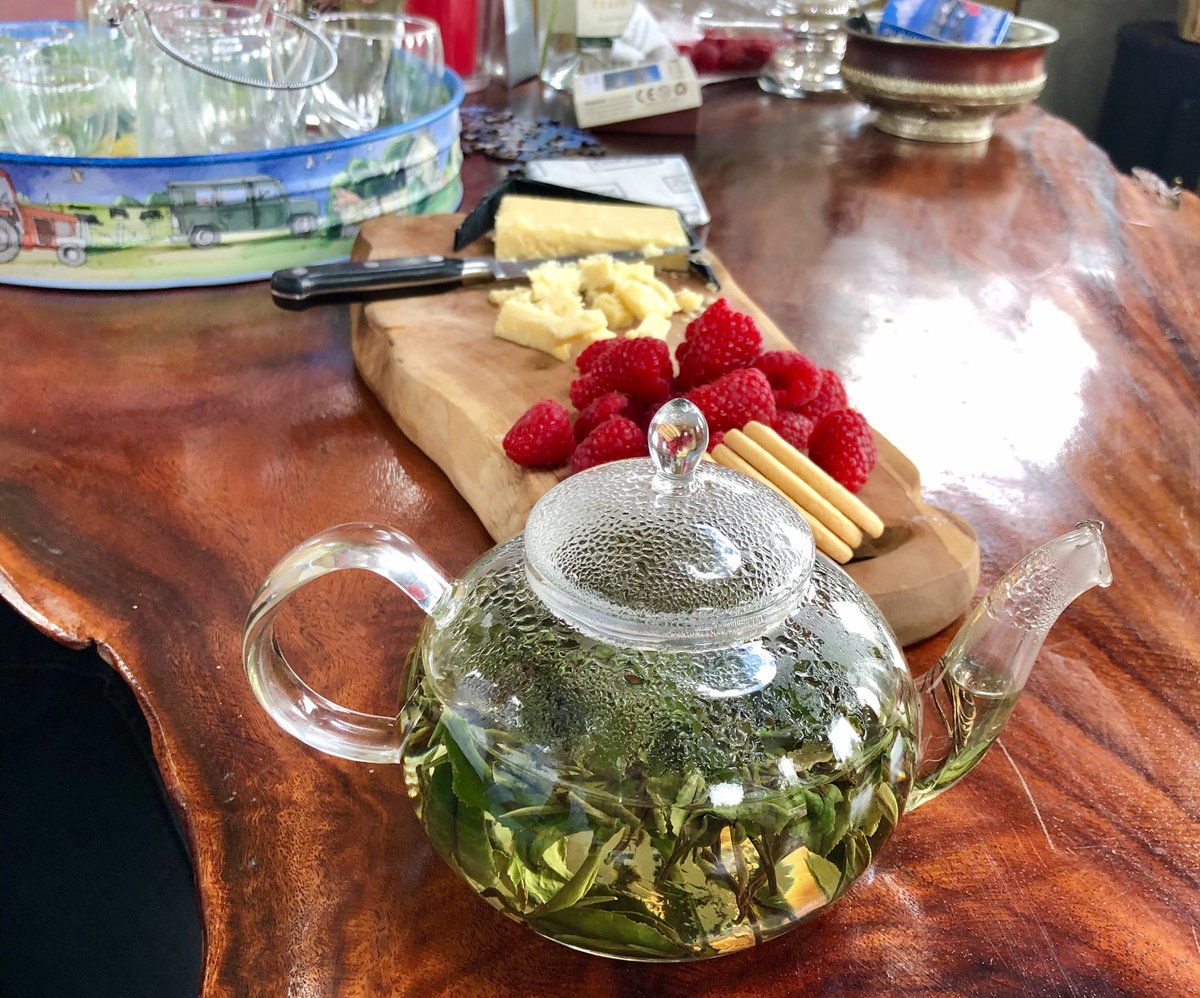 TeaGardenScot's tweet photo. Find out where this tea is grown and made on COUNTRYFILE this Sunday https://t.co/WNmHtlJmvL #lovetea #leader ⁦@scotteafactory⁩ https://t.co/3gT018w895