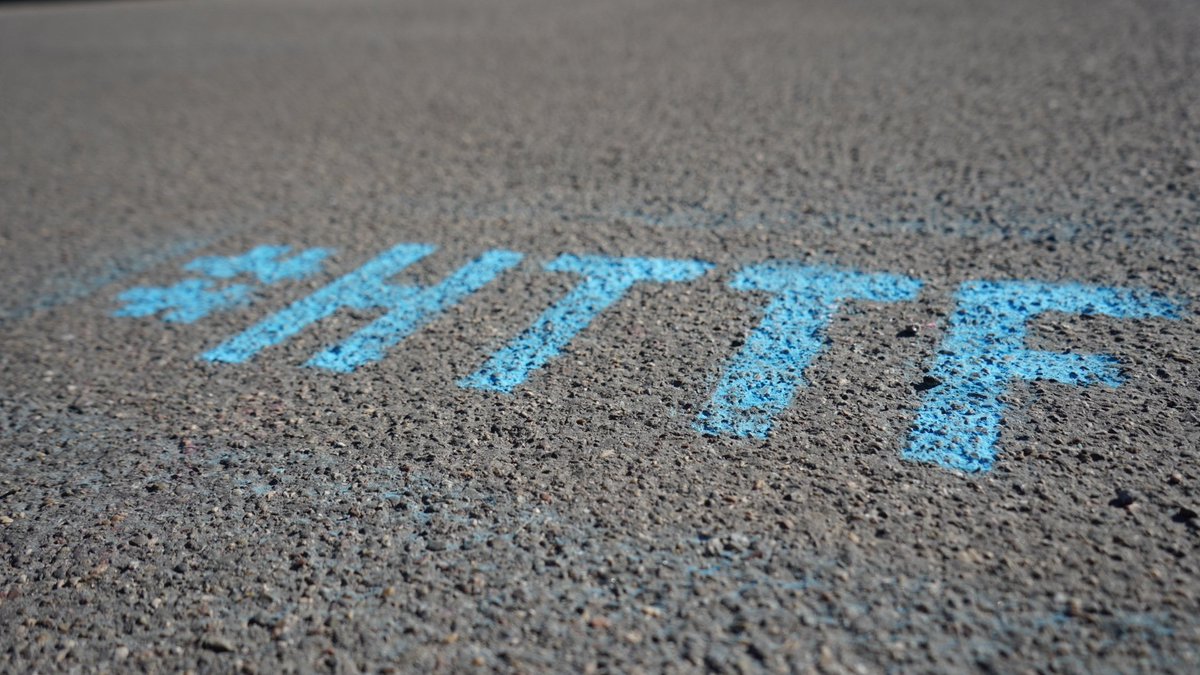 Die Anmeldung für unseren nächsten #Hackathon in Schwäbisch Gmünd ist ab sofort geöffnet! #httf #Coding #KindermedienlandBW <a href="/RegierungBW/">Landesregierung BW</a> @mfg_kreativ <a href="/ZfM_PHGmuend/">Zentrum für Medienbildung</a> <a href="/SWBWnews/">SCHULEWIRTSCHAFT Baden-Württemberg</a>