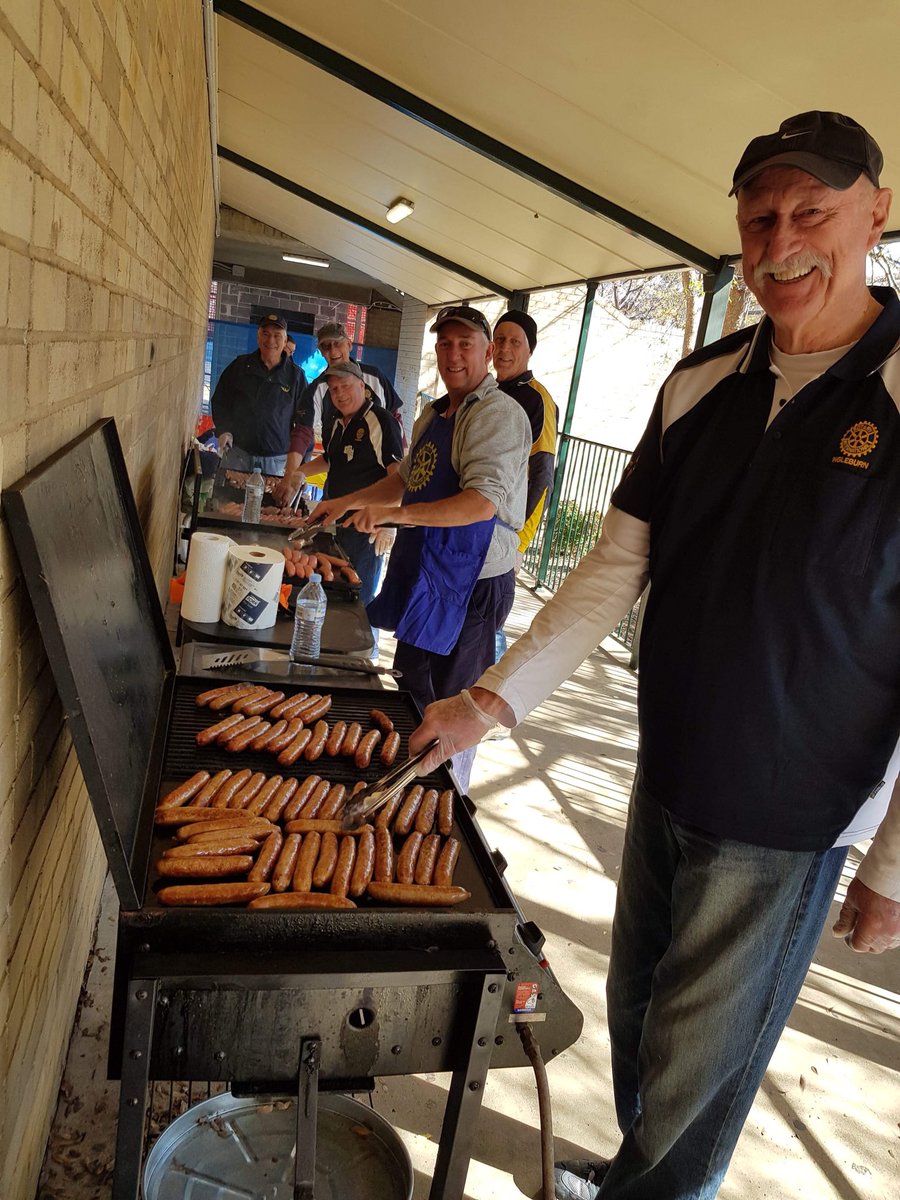 We were stoked to have over 700 students here for CoS NAIDOC at SRHS relishing all things community, culture, learning &amp; achievements👏🏻👏🏻👏🏻 <a href="/SarahRedfernHS/">Sarah Redfern High School</a> <a href="/nswaecg/">Ray Ingrey</a> <a href="/_iEndo/">Karen Endicott</a> <a href="/karina_formosa/">Karina Formosa</a> <a href="/NITV/">NITV</a> <a href="/nakarithorpe/">Nakari Thorpe</a> <a href="/NSWEducation/">NSW Dept of Education</a>
