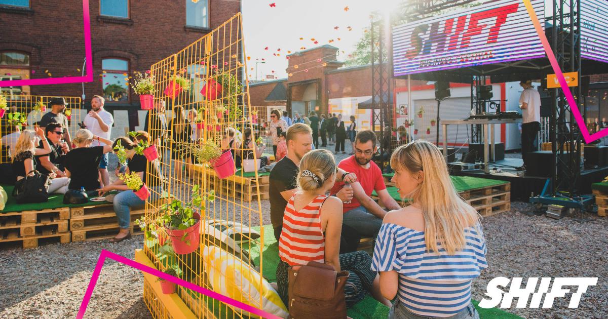Postigroup's tweet photo. Miten hyödyntää syviä teknologioita liiketoiminnassa? Mitä tekoäly tarkoittaa Postin tulevaisuuden kannalta? Tule sinäkin SHIFT-bisnesfestivaaleille Turkuun 29.-30.8! https://t.co/VkDSkZ4Y0v @theshiftfi #posti #postinext #tekoäly #onmywaytoSHIFT #theshiftfi https://t.co/uLpdV7Uh8K