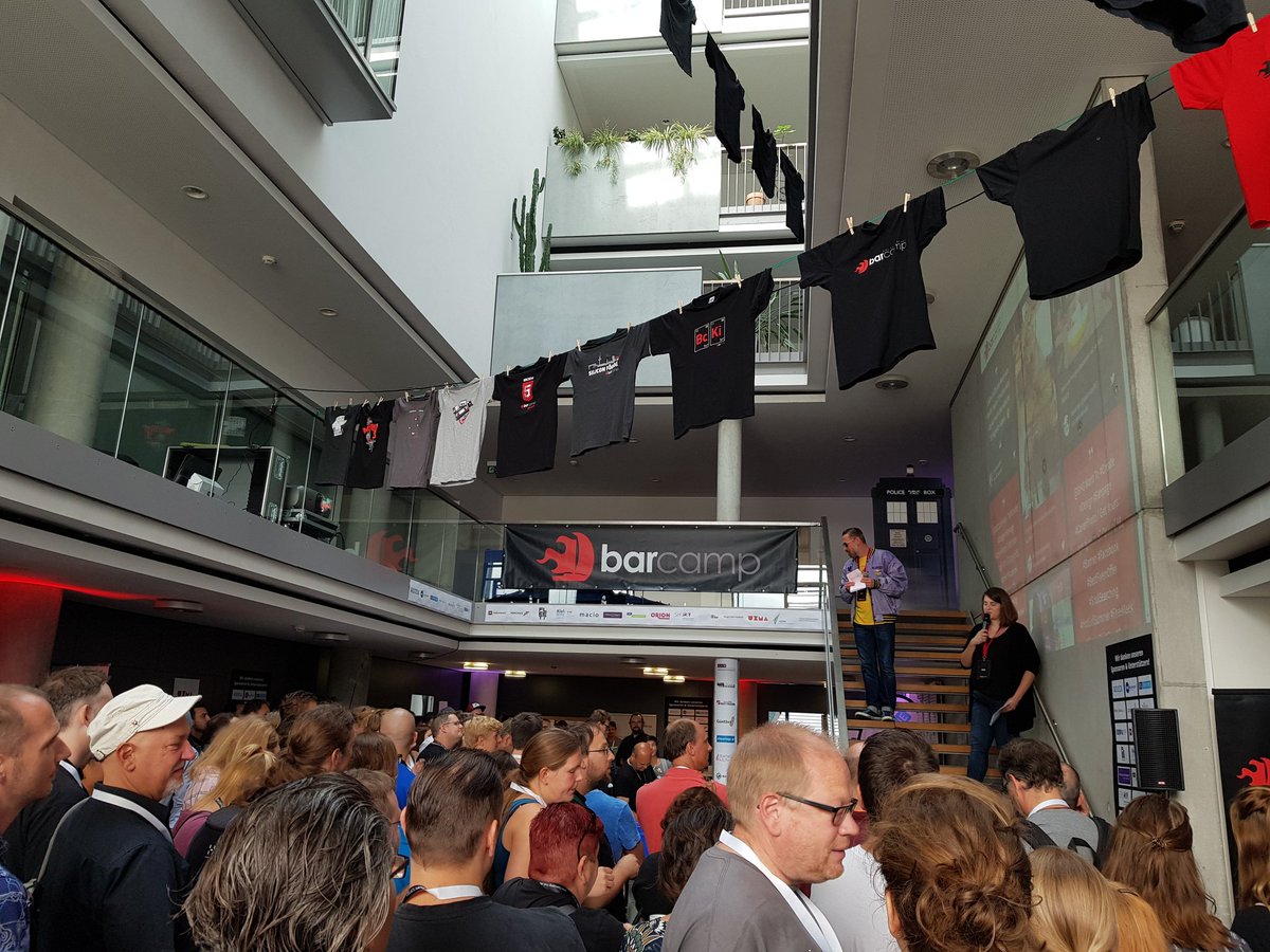 Cluster_DiWiSH's tweet photo. Nach der Sessionplanung beim #bcki19 rein ins #trendscouting mit @ncshortservice #spotting #googletrends #megatrendmap https://t.co/kQhUcLaFlg