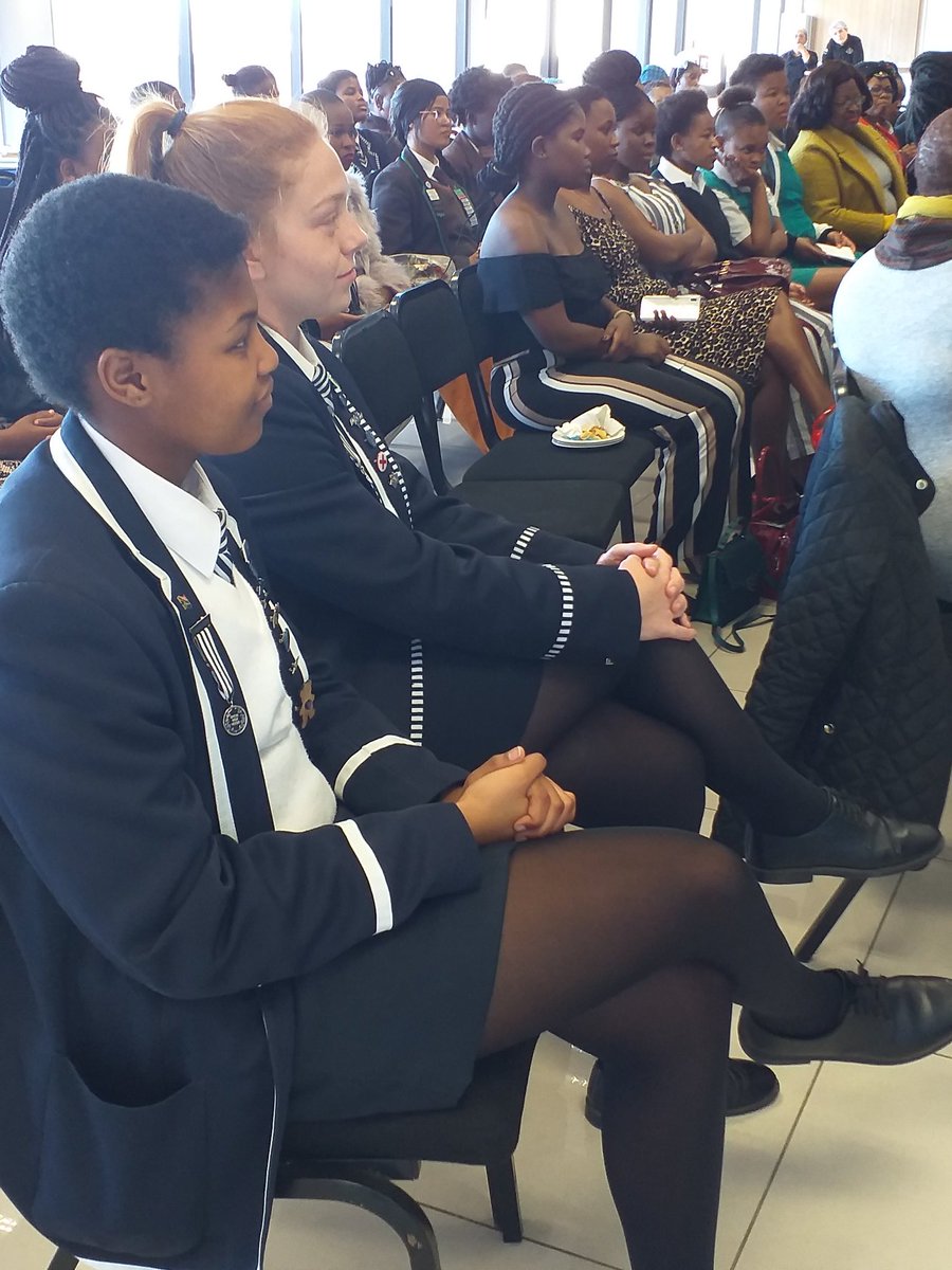 MadibazRadio's tweet photo. Our esteemed guests include Miss Freahette @megz_mopp and our local high schools represented by two girls each.
#RoadToIntervarsity19 #ECIntervatsity19 #WomensMonth2019 #WSUSRC #RUSRC #UFHSRC #MadibazSRC https://t.co/X1b7uDKrGS