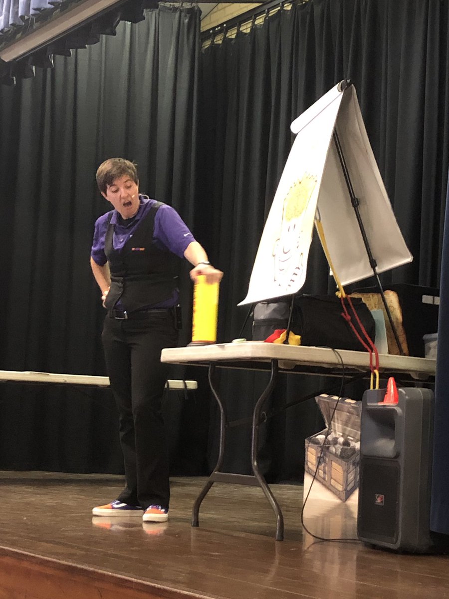 amanda_redshaw's tweet photo. After seeing the Ned Show today, our students can’t wait to start using their yo-yos. Hayley powerfully presented the message, “When I do my best and let go of I know, learning is the fuel to help me grow!” Magnificent mindsets @OurSchoolWSPS @NatalieJane72 https://t.co/9myE4842cy