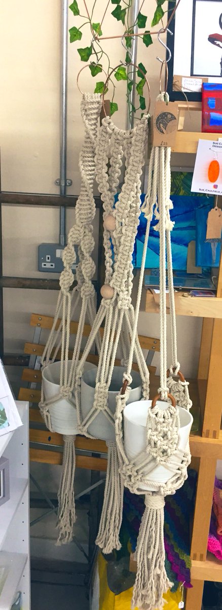 infusionunit14's tweet photo. 🌱🌱🌱🌱

These @handmadealix macramé and crochet plant hangers are available in @infusionunit14 @TrinityMarket1 right now! 

🌱🌱🌱🌱 https://t.co/XcXEQ2KAL4