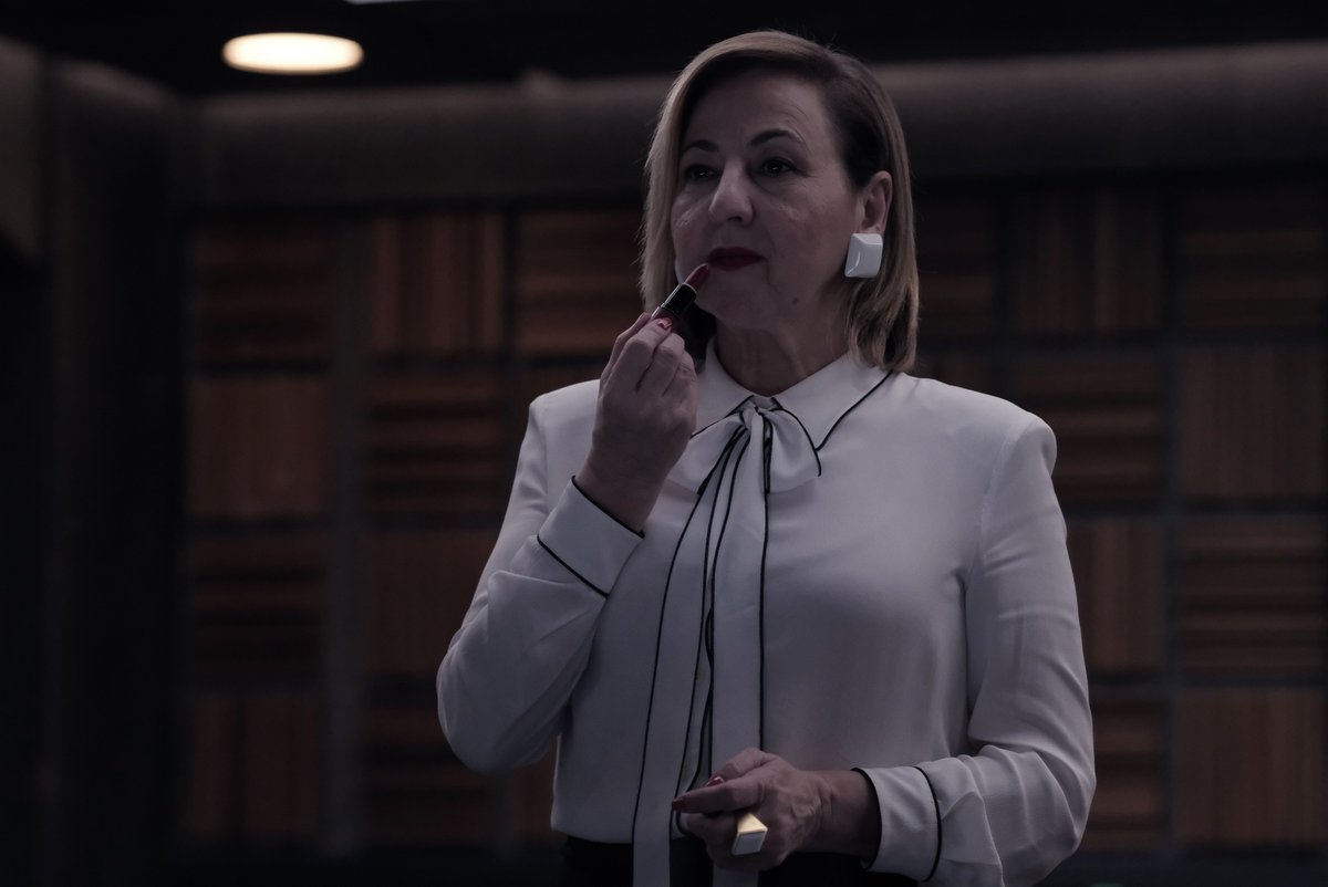 NetflixES's tweet photo. Si las paredes de una sala de interrogatorios hablasen, sería 'Criminal'. La serie con Carmen Machi, @InmaCuestaWeb, Eduard Fernández, Emma Suárez y @alvarocervan llega el 20 de septiembre. https://t.co/AHZ6j3zN0z