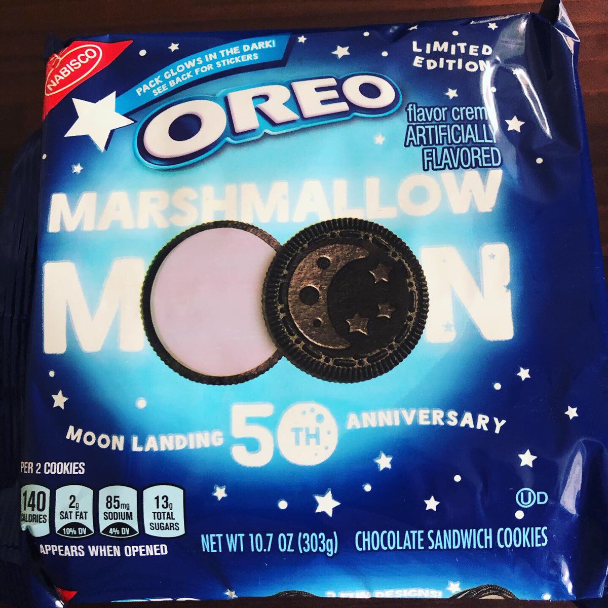 MiniProfessorUK's tweet photo. For those who attended our commemorative Moon sessions, you will know we used some very special science biscuits to create the moon’s phases. @Oreo have taken their amazing science biscuits to another level. Check out the gorgeous designs in the second photo! 🍪 🌒 

#MiniPUKSA https://t.co/B26nzLDwHy