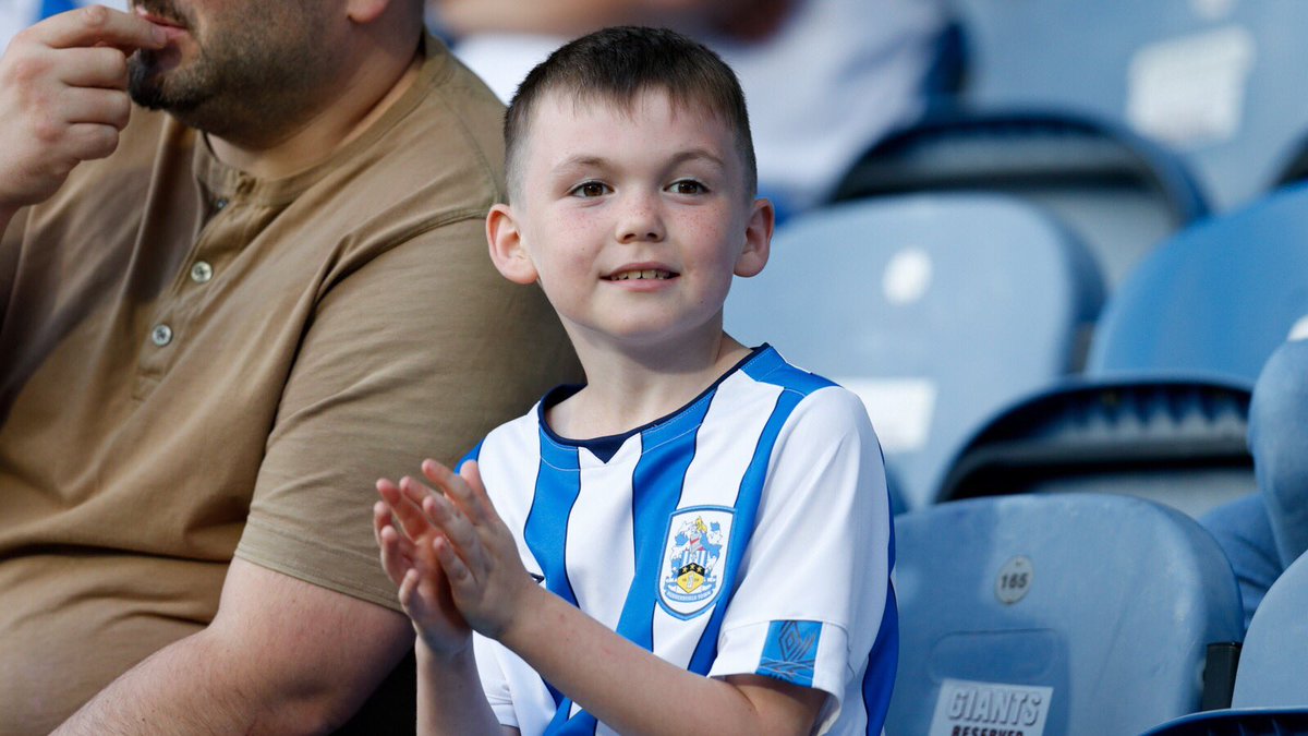 😁 Fancy the chance of winning 2 tickets to #htafc v <a href="/FulhamFC/">Fulham Football Club</a> 

All you have to do is:

✅ FOLLOW our twitter page
👍 LIKE this tweet
🔂 RETWEET this tweet

Winners will be drawn at random on Monday 12th August at 10am