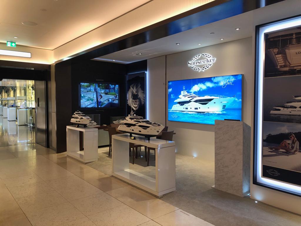 Wraptastic_UK's tweet photo. Check out these before and after shots of our work with @Sunseeker_Intl 

We love @3MFilmsUK Di-Noc architectural film!

#whypaintitjustwrapit #wraptastic #3m #dinoc #film #refurbish #beforeandafter #ArchitecturalFinishes #FridayMotivation https://t.co/USW1sc8ZLn