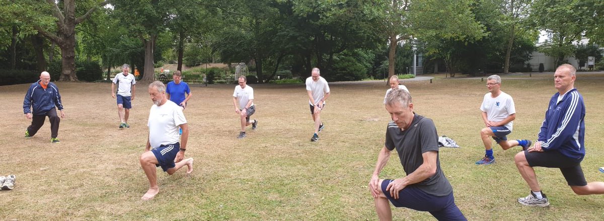 Hockey55s's tweet photo. Morning stretch today before game number 1 tomorrow #morningstretch #preparationiskey #mastershockey #europeanchampionships #getlimber https://t.co/88wslWpjF2