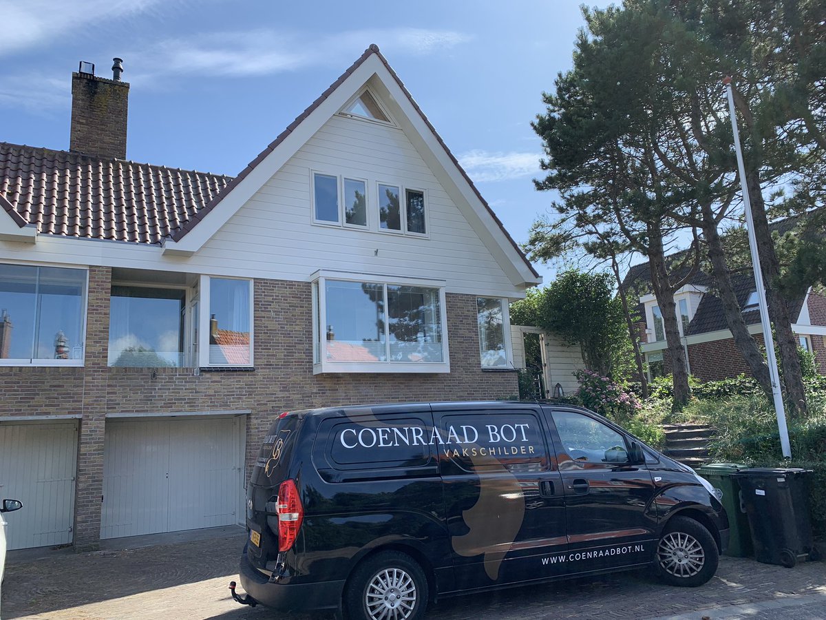 coenraad bot tweet media