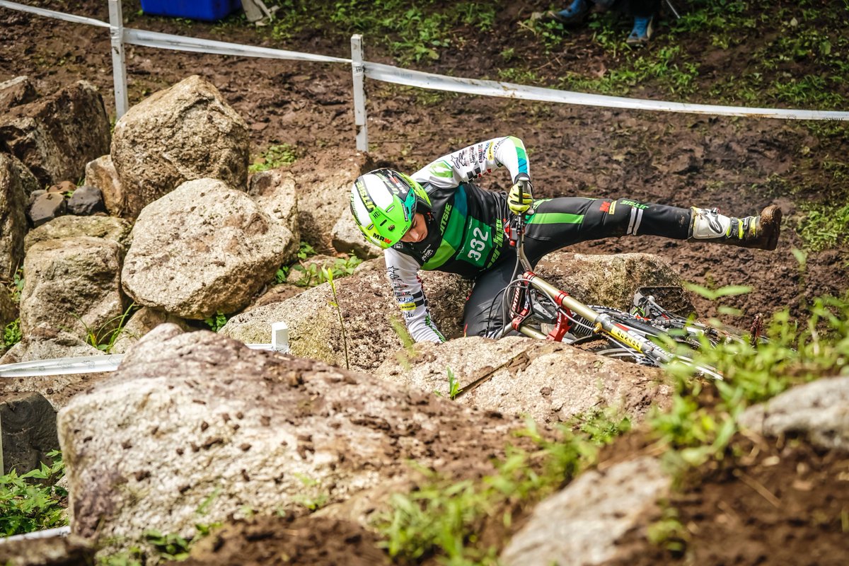 TrialGP's tweet image. Yep, it's time for another #FiveFriday. Pau Martinez takes a maximum! Pic by @pep_segales  #FIMTrialGP #WeAreTrialGP