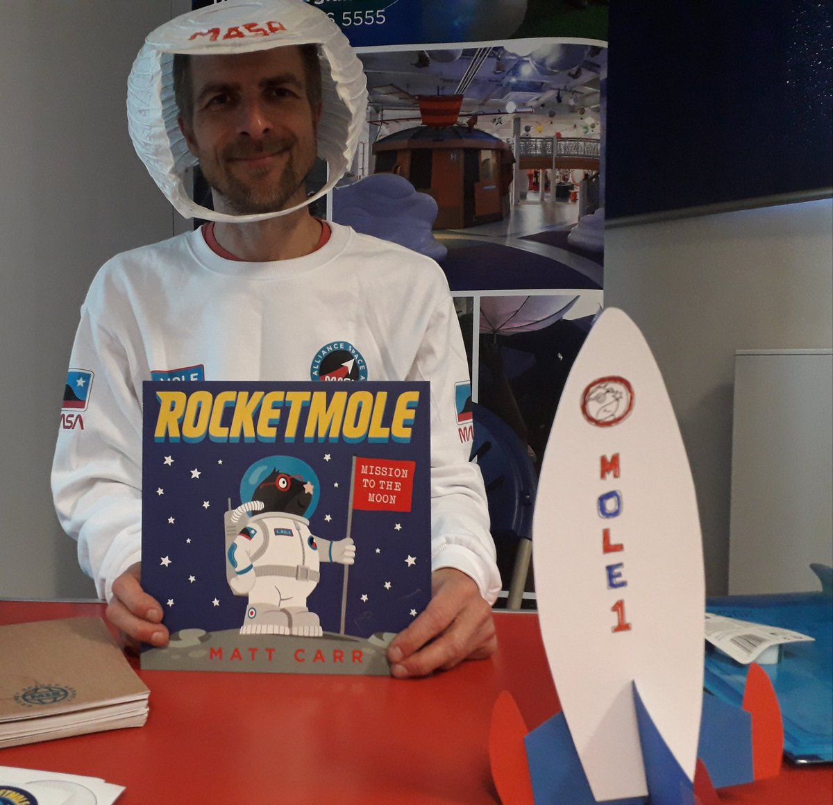 scholasticuk's tweet photo. Had an amazing time  @mattcarrdesigns event at @Discover_Story blasting off to the moon with #Rocketmole ! https://t.co/CapaQQIVHK