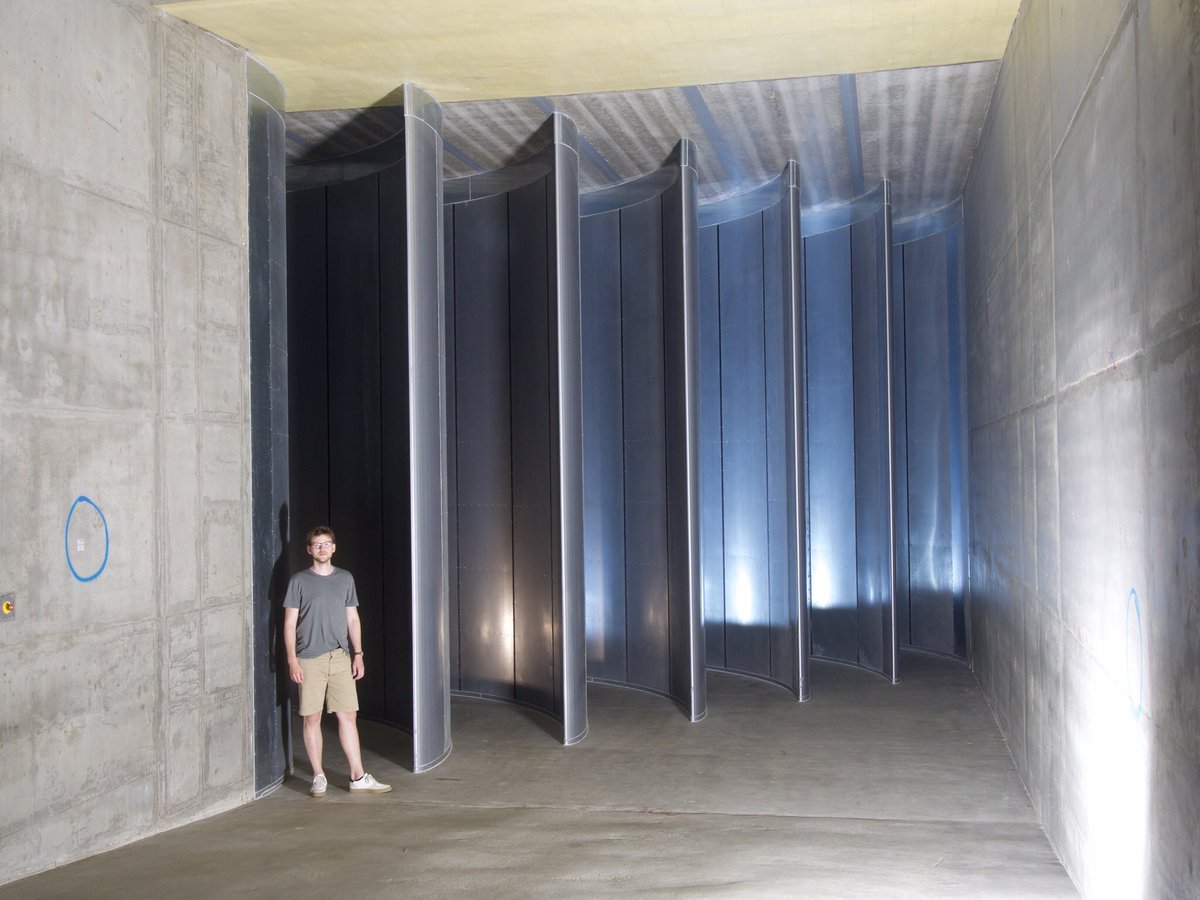OliverLylloff's tweet photo. I love my job! Spent this week doing #acoustic measurements in the Poul la Cour wind tunnel @DtuWind. What a magnificent construction! #plct #aeroacoustics #windtunnel https://t.co/FpY2WyH9K0