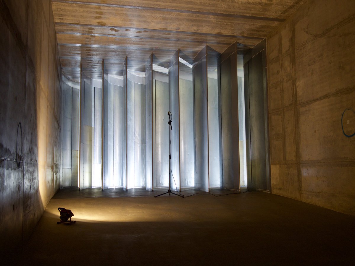 OliverLylloff's tweet photo. I love my job! Spent this week doing #acoustic measurements in the Poul la Cour wind tunnel @DtuWind. What a magnificent construction! #plct #aeroacoustics #windtunnel https://t.co/FpY2WyH9K0