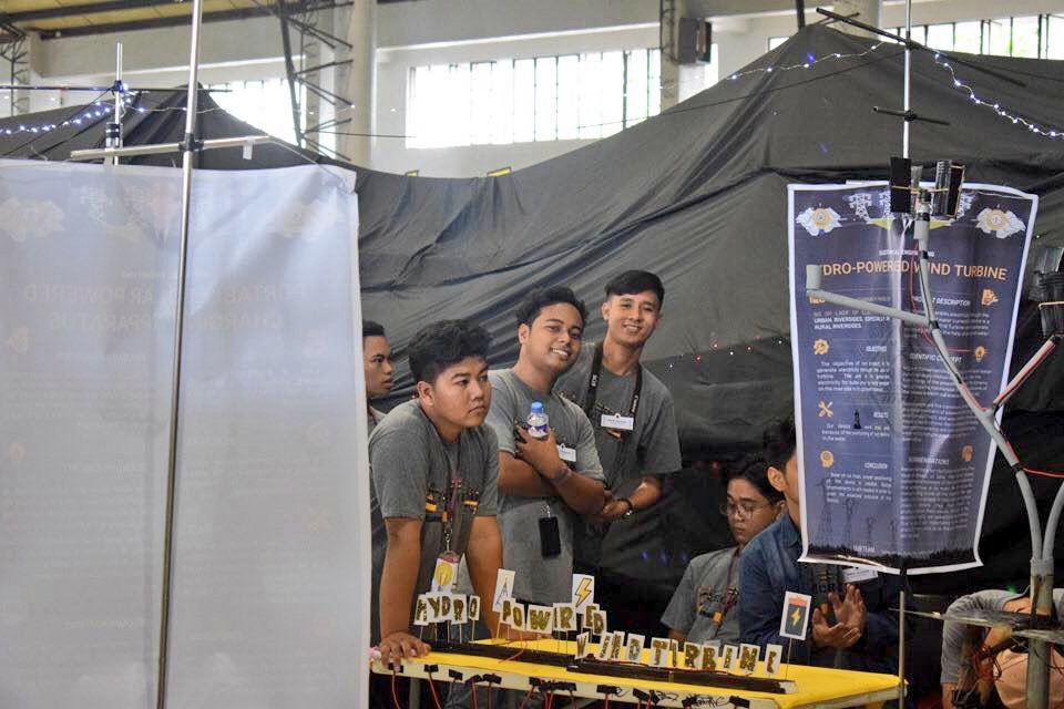 tony_comighod's tweet photo. #ScienceFair2019 https://t.co/QLEGBGBboV