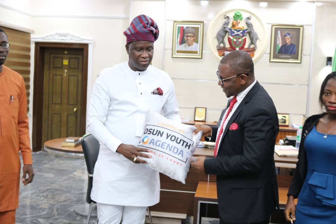 Kultimate2's tweet image. Deputy governor @StateofOsun endorse #OsunYouthAgenda. 
Osun youth agenda is collective agenda...  Make the youth counts
@Olowo11Abidemi, @GboyegaOyetola, @Benedictalab, @Hon_Owoeye, @bukolaidowu, @KDI_ng, @NDI,