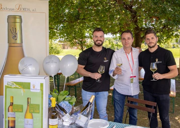 CRDO_Ribeiro's tweet photo. Desde Sampaio, #Ribadavia, "Catro Parroquias" de Bodegas Loeda, #RSdVPazodeCea, #PazodeCea 🍷🎸 https://t.co/oLKef7rS7f