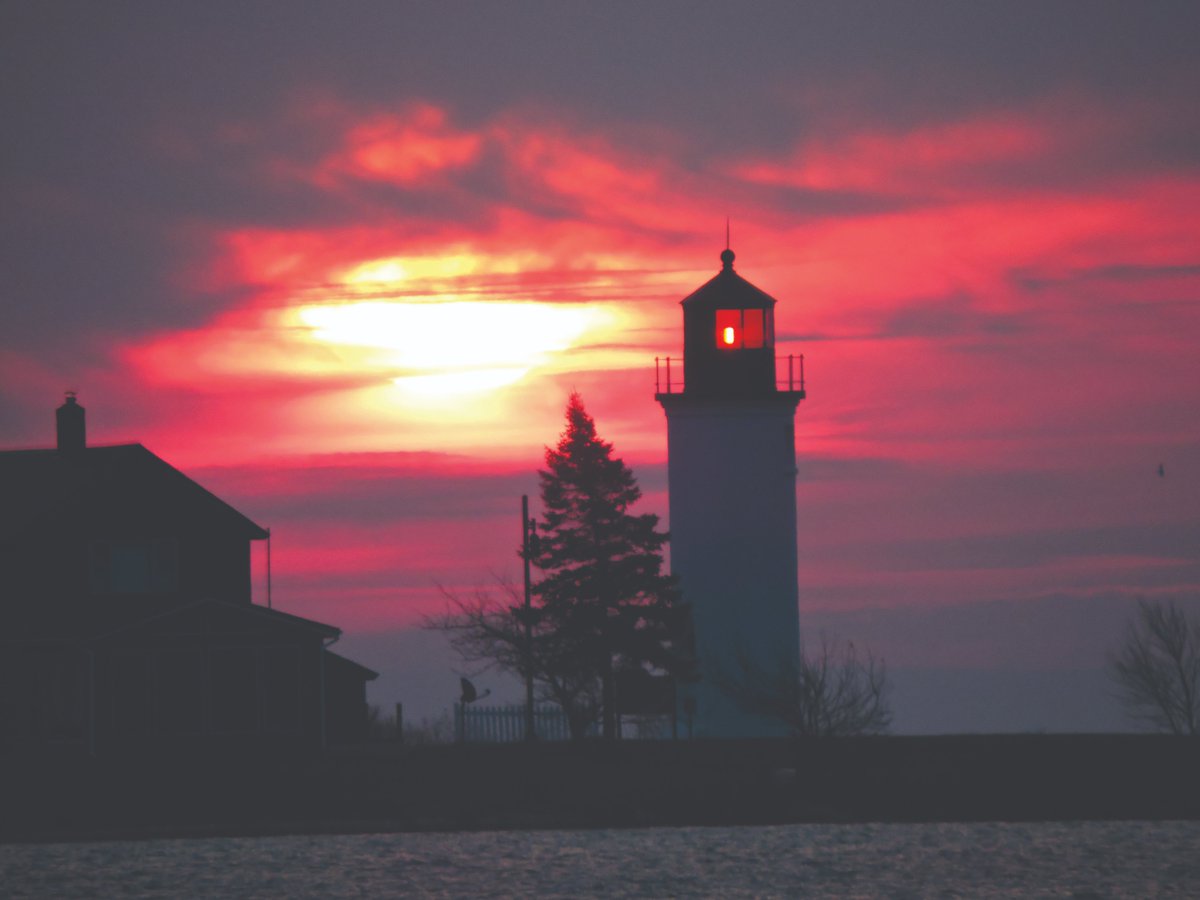 BethFisherWWJ's tweet photo. It's homecoming weekend on Michigan's "other" island up north,  the Emerald Isle....Beaver Island.  There'll be music, chicken dinners and boodling. @WWJ950 #Beaverisland #Boodling https://t.co/tthvJ0F3Rx