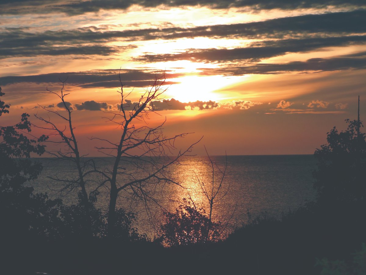 BethFisherWWJ's tweet photo. It's homecoming weekend on Michigan's "other" island up north,  the Emerald Isle....Beaver Island.  There'll be music, chicken dinners and boodling. @WWJ950 #Beaverisland #Boodling https://t.co/tthvJ0F3Rx