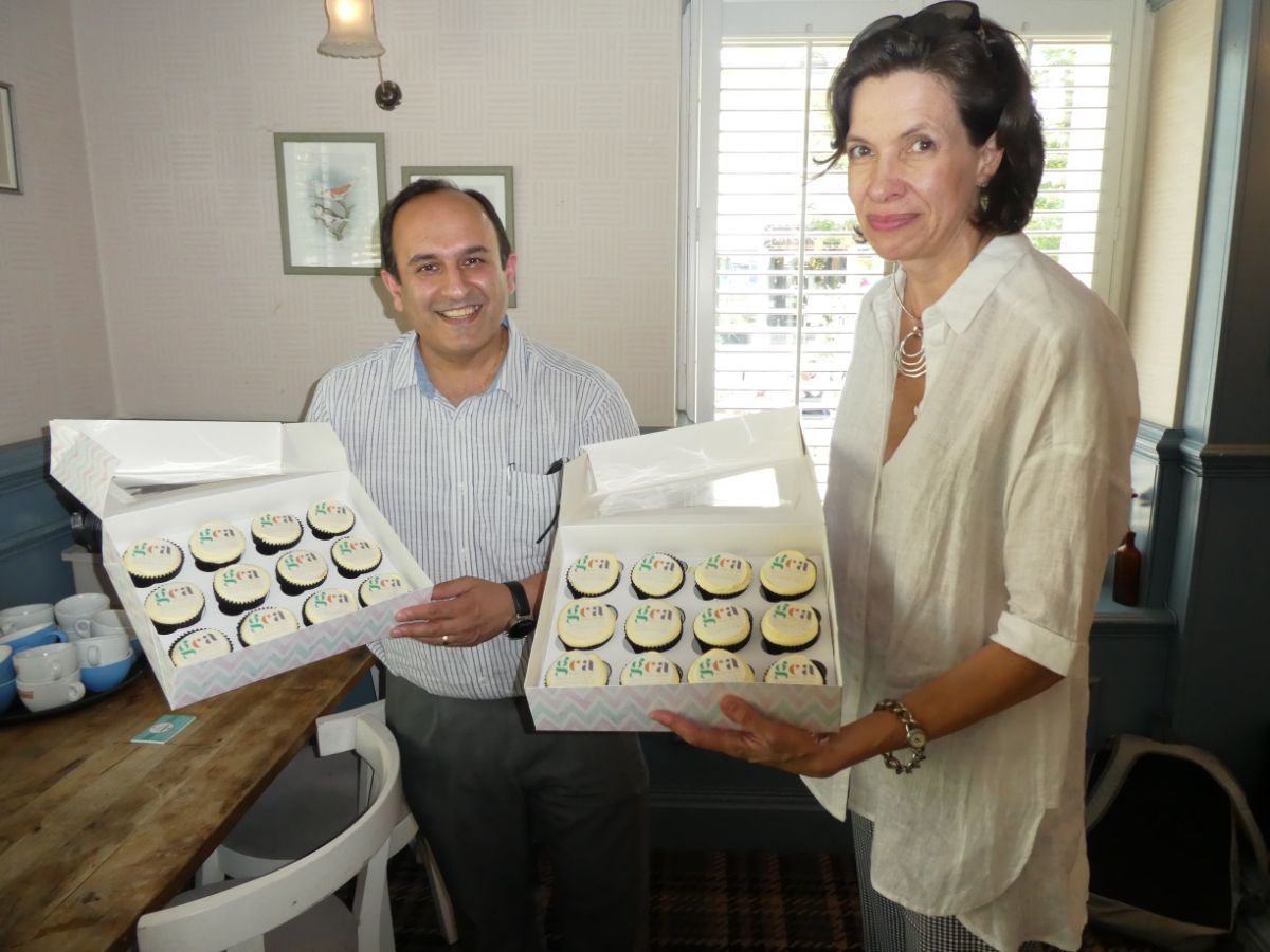 Davora's tweet photo. Cupcakes for #GCA100 by @HeatonsCakes !
https://t.co/Z9XlfukMyA
@GCAUK https://t.co/n4Vu1qx7OD