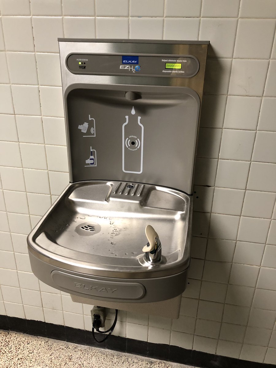LCCrusaders's tweet photo. β
new doors on team room β
new look guidance office β
chapel cleaned ready for prayer β
new green water bottle fountain #almostseptember @LCCrusaders @LCHS_Activities @ArchPhilly @AOPS_Schools @StJudeChalfont @MMRSchool @Mater_Dei_CS @Jennife77090497 https://t.co/45BkEPlVc1