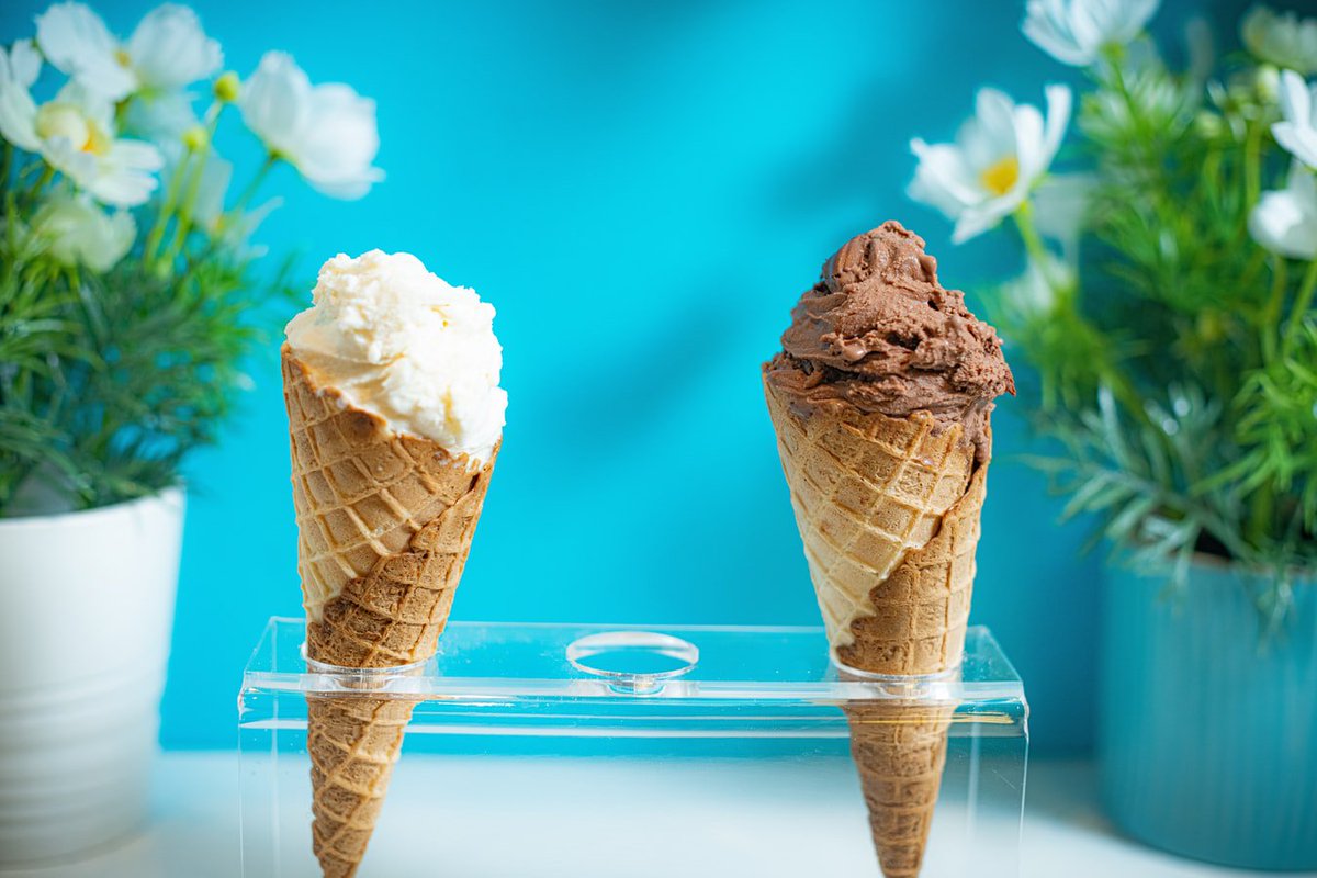 Par cette chaleur, quoi de mieux qu'une bonne glace pour se rafraîchir ?

Retrouvez une recette pour les faire par vous-mêmes sur le blog BravoDoc.

➡️ bit.ly/2MOOFTC

#dietetique #été #teleconsultation #telemedecine