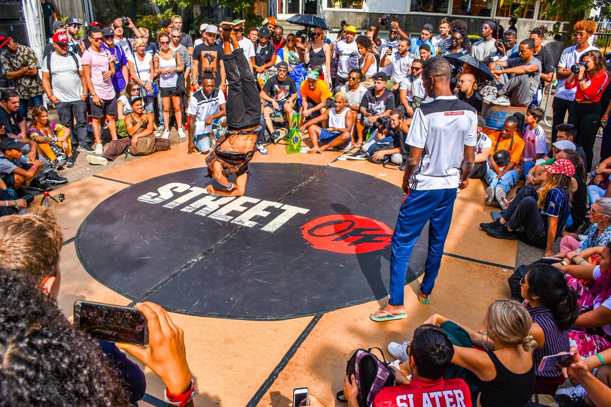 HeerlenMijnStad's tweet photo. Van 9 t/m 11 augustus in #Heerlen-Centrum: @TheNotoriousIBE & @Pro_Freestyle! #Breakdance, #hiphop, #muziek en #extremesporten in één duizelingwekkend weekend! Waan-zin-nig! ππ» https://t.co/ngEv8edXeE