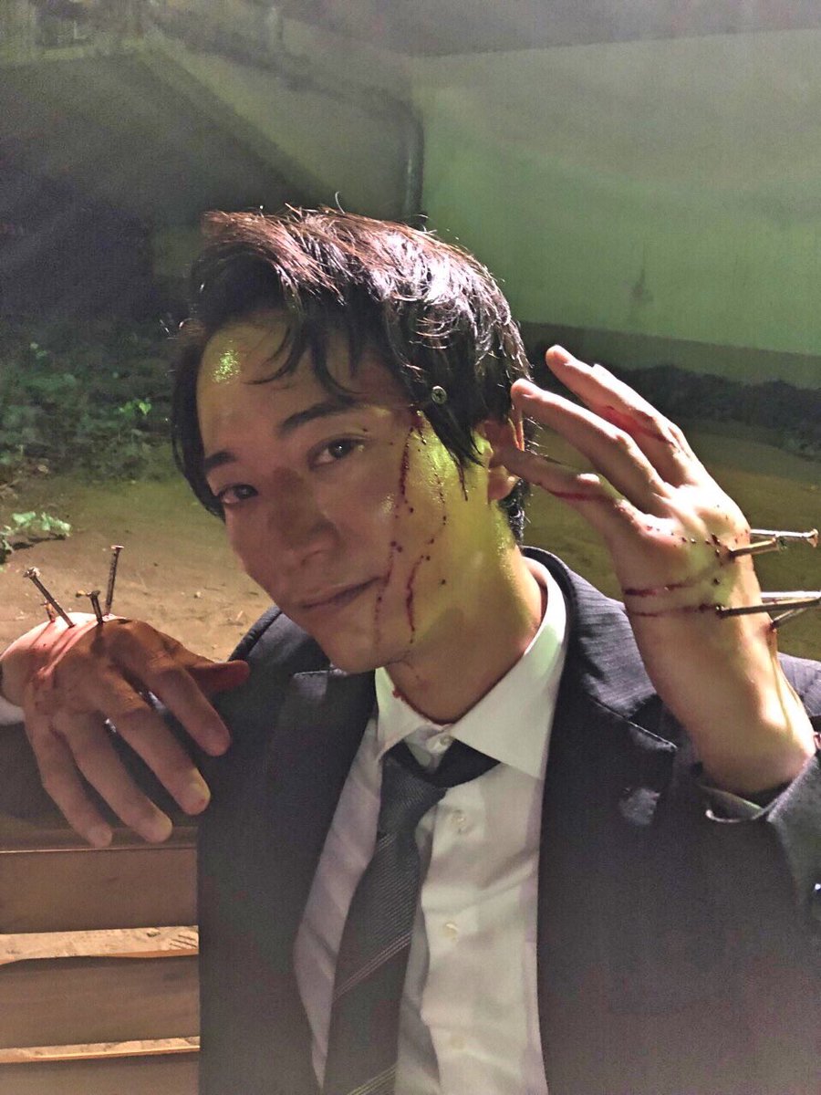 koiyami_ntv's tweet photo. 全身にビスを打たれて殺害された神谷刑事😱撮影オフショット‼️

#浅香航大
#とっても痛そうだけど
#大丈夫です生きてます
#笑顔のせいでロックなフランケンに見えてしまう件
#怖いのが苦手な方ごめんなさい
#特殊メイクの詳細は後日
#あなたの番です
#あな番
#第16話は8月11日夜10時半
#ザワつく日曜日 https://t.co/ch1gLT2vTq