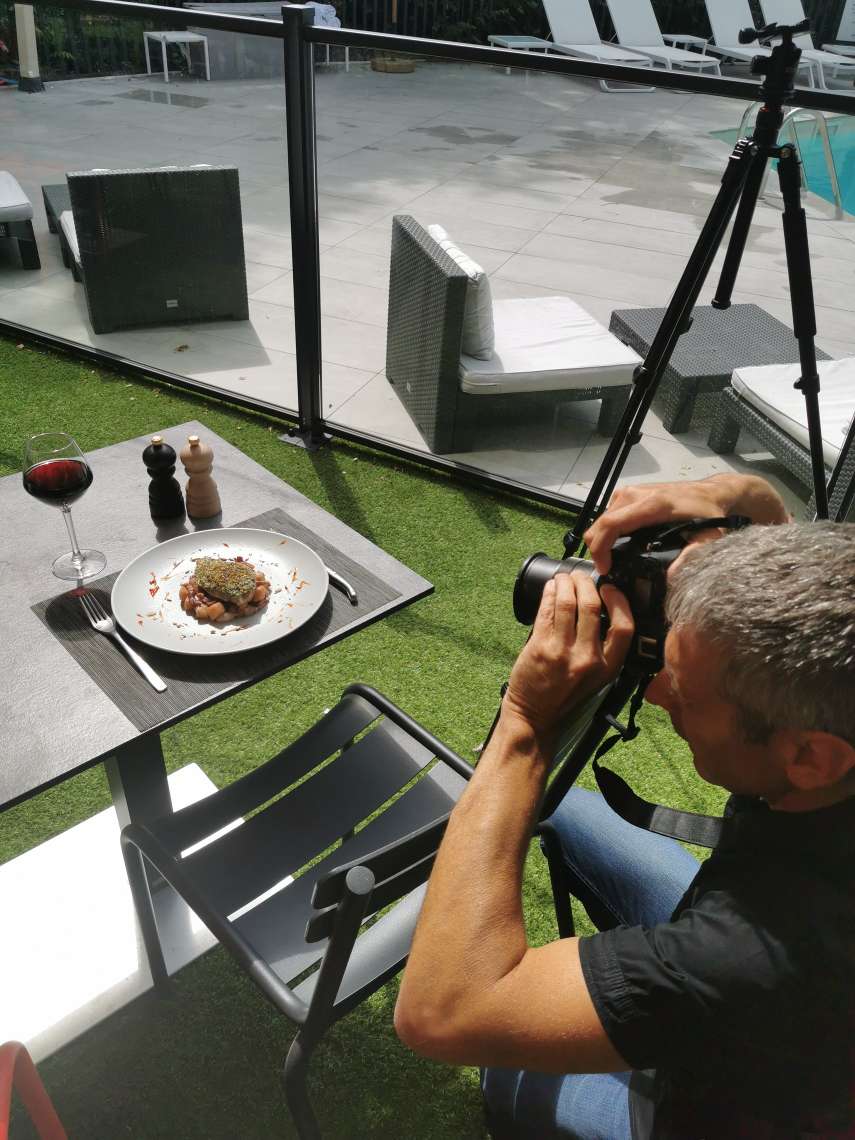 ecloLINK's tweet photo. #shooting

EcloLINK sublime les plats de son partenaire M7 Restaurant avec son photographe en chef ! 📸👨‍🍳

De nouvelles images seront bientôt disponibles sur leur site. 👉 https://t.co/xsX3lvrzWf

Elles vous mettrons l'eau à la bouche ! 🤤

#photography #restaurant #food #jaifaim https://t.co/lEzur3Yvh5