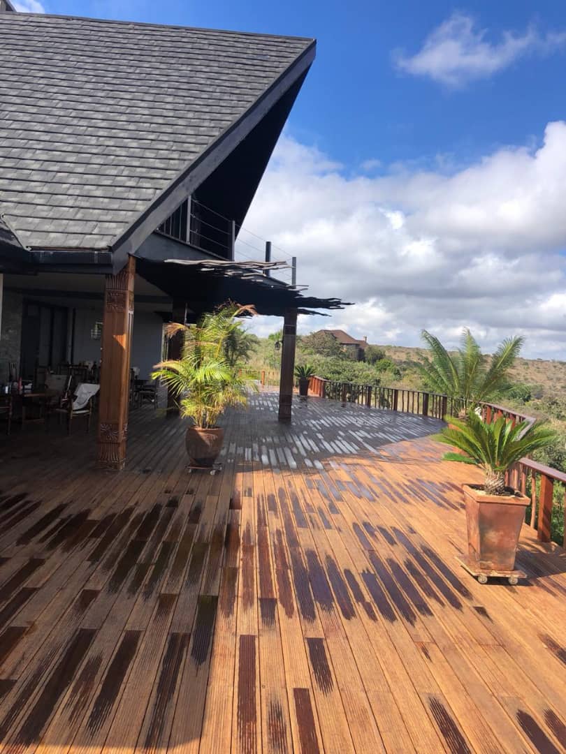 NabakiAfrikaLtd's tweet photo. Check out the beautiful work done (Before/After) by one of our clients. This is an example of a Deck done by Woodoc WB Deck Matt Clear. What do you think?
#Woodoc #NabakiAfrika https://t.co/izYU1ztOIz