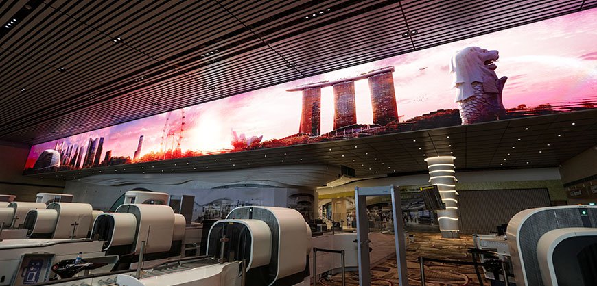 NanoLumens's tweet photo. The #LED #videowalls in Changi Airport are out of this world https://t.co/XkDfVXtRe4