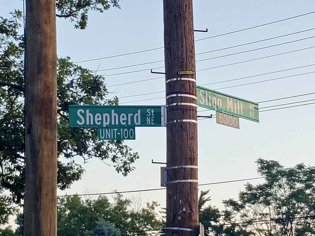 LCAGDC's tweet photo. #DoublePole @PepcoConnect & Need 3rd No Left Turn Sign https://t.co/15EQk1If2M