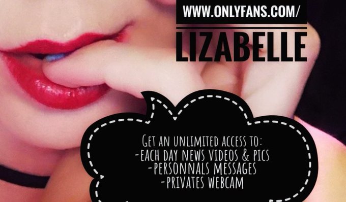 You deserve a real digital girlfriend ?
#liza_belle_official #nsfw #transwoman  #transgendergirl #transgirl